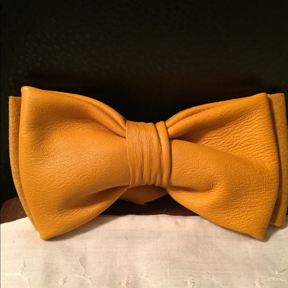 Snake Bow Ties - image 5